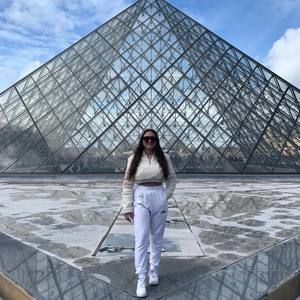 Meet your Posher, Marianne